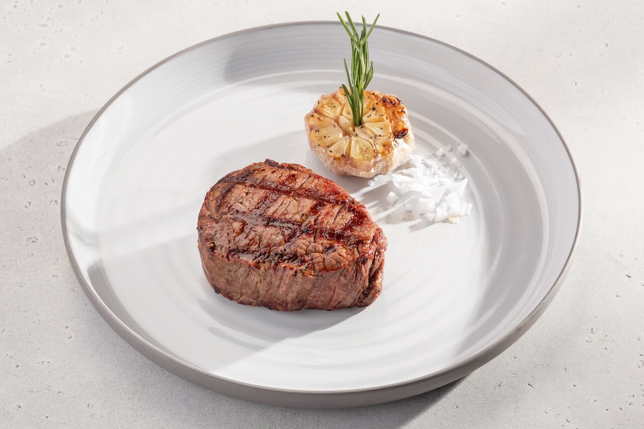 Лесная 9 steak it easy. Филе Миньон Прайм. Стейк ИТ ИЗИ. Стейк ИТ ИЗИ Арбатская 21. Говядина Блэк Пеппер.